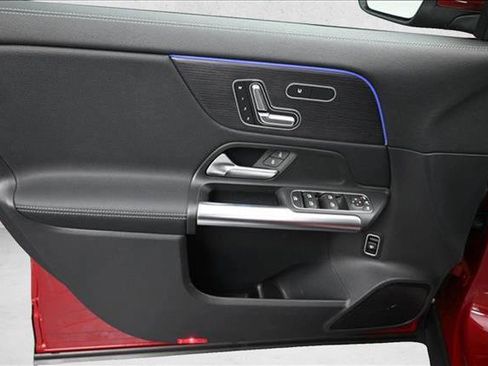New 2026 Mercedes-Benz GLA 250 4MATIC image 19