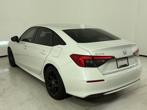 Used 2024 Honda Civic Sport image 2