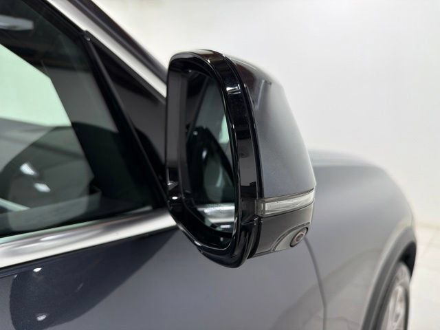 Used 2022 BMW X5 xDrive40i w/ Premium Package AWD/4WD image 26