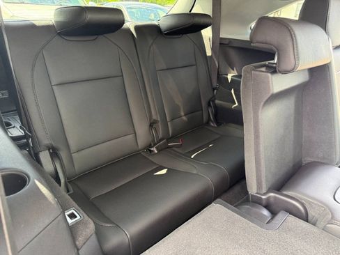 Used 2017 Acura MDX SH-AWD w/ Tech & Entertainment image 15