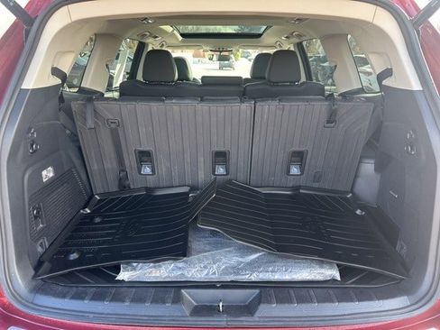 Used 2020 Subaru Ascent Limited w/ Technology Package image 27