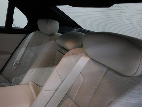 Used 2024 BMW 760i xDrive w/ Executive Package AWD/4WD image 80