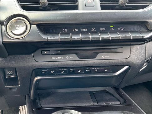 Used 2020 Lexus UX 200 w/ Premium Package image 32