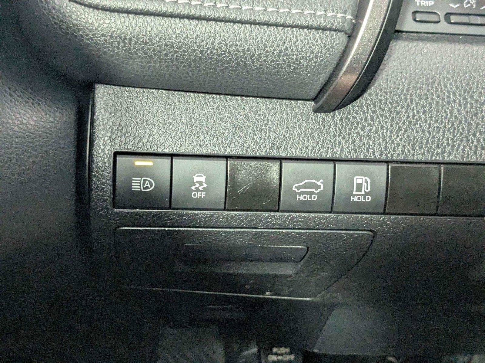 Certified 2023 Toyota Camry SE FWD image 15