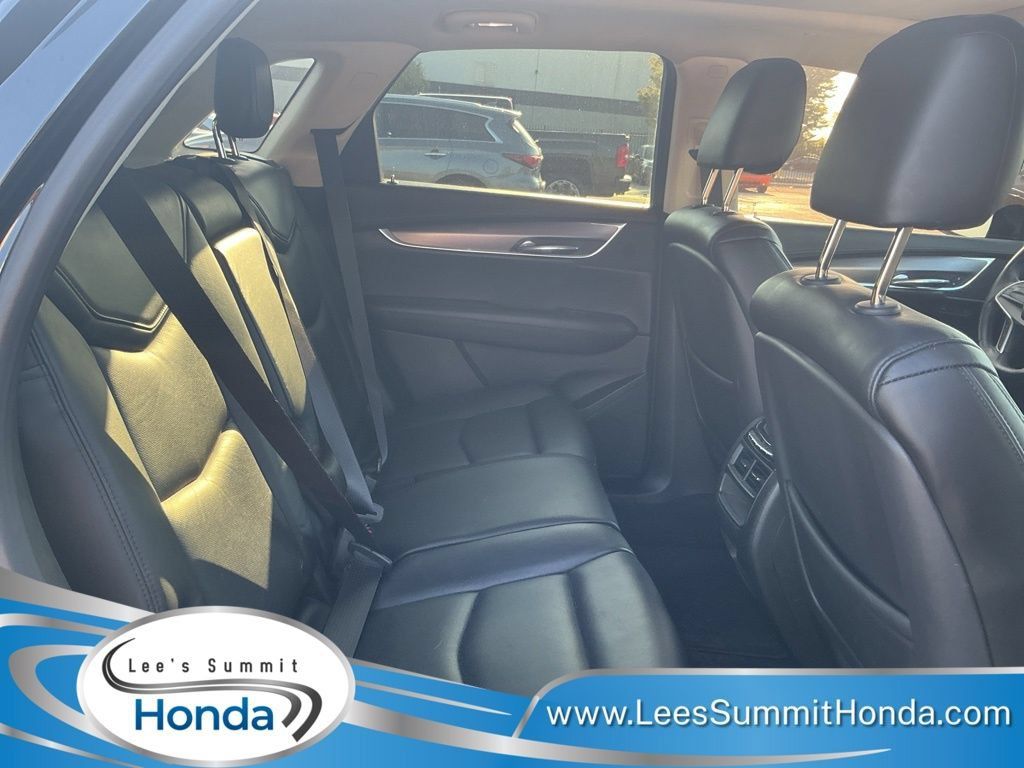 Used 2017 Cadillac XT5 Premium Luxury AWD/4WD image 14