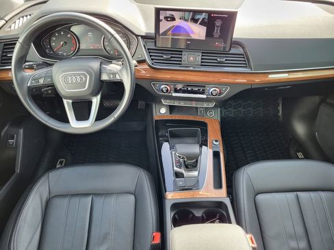 Certified 2023 Audi Q5 2.0T Premium w/ Convenience Package image 9