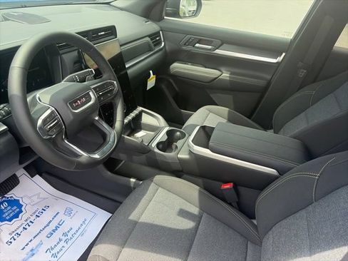 New 2027 GMC Terrain Elevation w/ LPO, Floor Liner Package FWD image 16