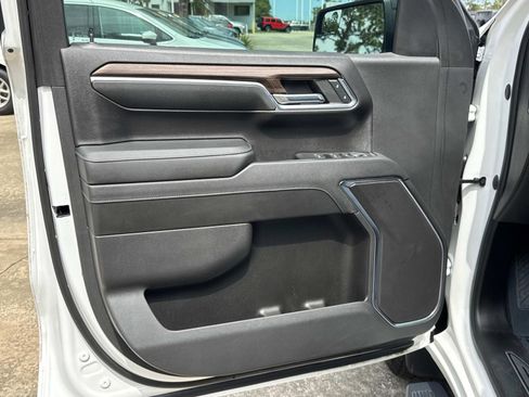 Used 2023 Chevrolet Silverado 1500 RST w/ Z71 Off-Road Package image 17