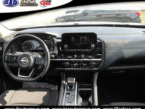 Used 2025 Nissan Pathfinder SV AWD/4WD image 20