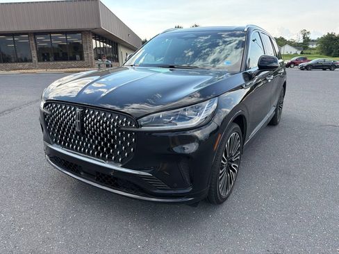 Certified 2025 Lincoln Aviator Black Label AWD/4WD image 1