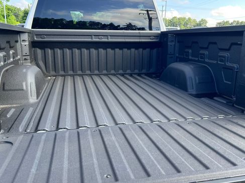 New 2026 GMC Sierra 1500 Pro w/ Pro Value Package AWD/4WD image 7