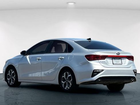 Used 2020 Kia Forte LXS FWD image 8