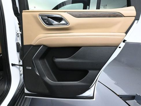 Used 2021 Chevrolet Tahoe Premier w/ Premium Package image 53