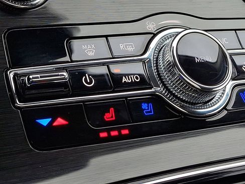 Certified 2022 Lincoln Nautilus Reserve image 25