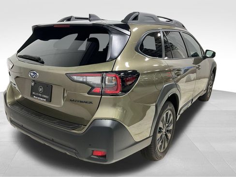 Used 2025 Subaru Outback Onyx Edition AWD/4WD image 12