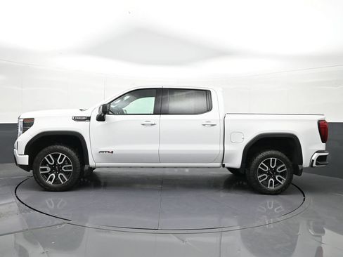 Used 2023 GMC Sierra 1500 AT4 AWD/4WD image 2