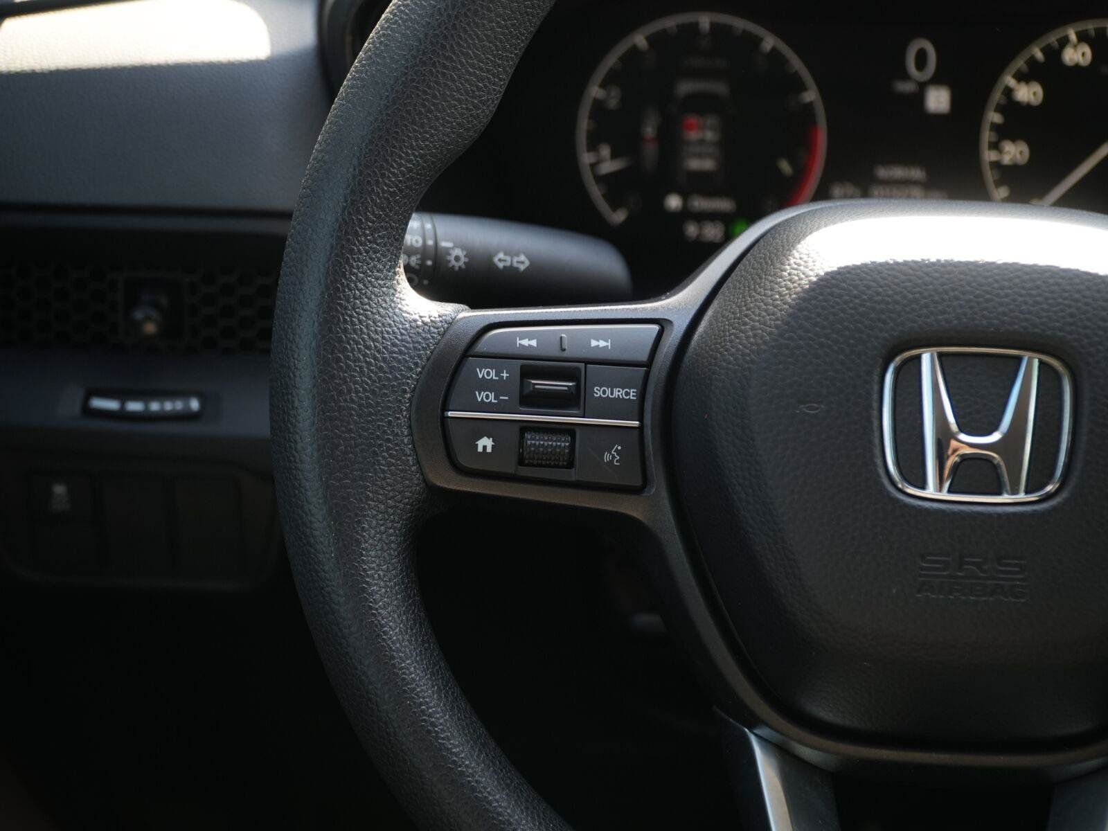 Used 2025 Honda CR-V LX image 21