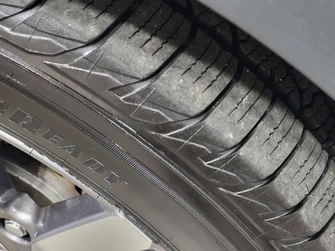Used 2019 Honda Pilot EX image 11
