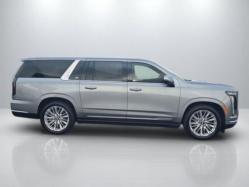 Used 2025 Cadillac Escalade ESV Premium Luxury w/ Touring Package RWD image 5