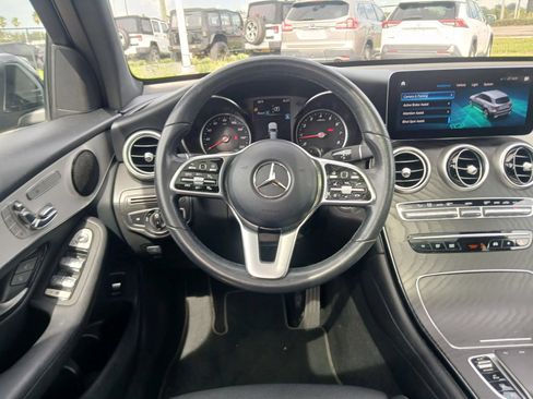 Used 2021 Mercedes-Benz GLC 300 image 26