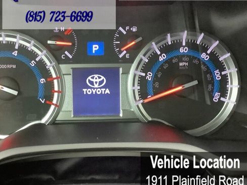 Used 2018 Toyota 4Runner TRD Off-Road Premium AWD/4WD image 16