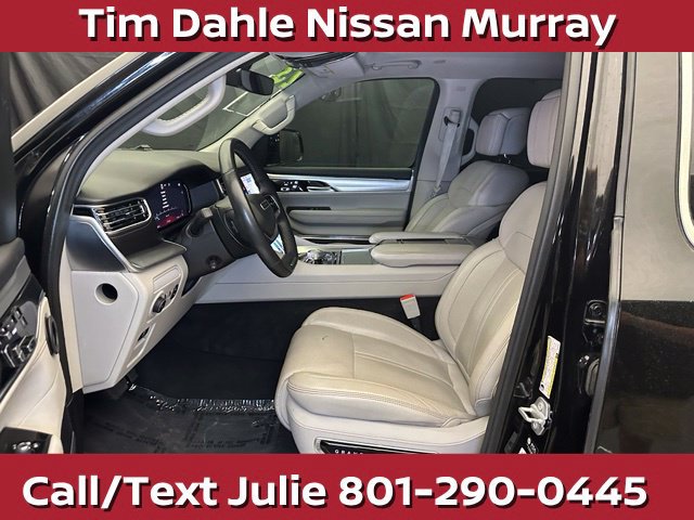 Used 2023 Jeep Grand Wagoneer L 4WD w/ Flexible Seating Group image 23