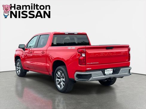 Used 2022 Chevrolet Silverado 1500 LT w/ Bed Protection Package AWD/4WD image 4
