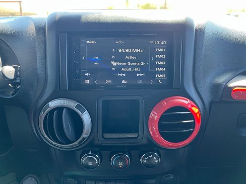 Used 2012 Jeep Wrangler Sport AWD/4WD image 13