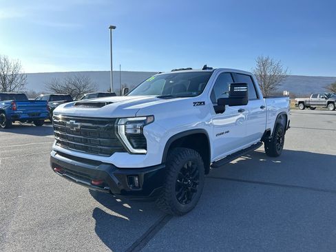 New 2026 Chevrolet Silverado 2500 LT w/ Trail Boss Package image 3