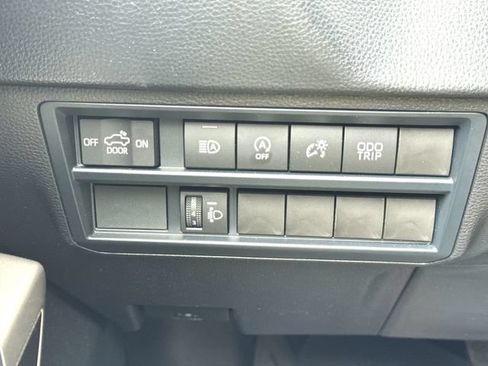 Used 2025 Toyota Tundra SR5 AWD/4WD image 17