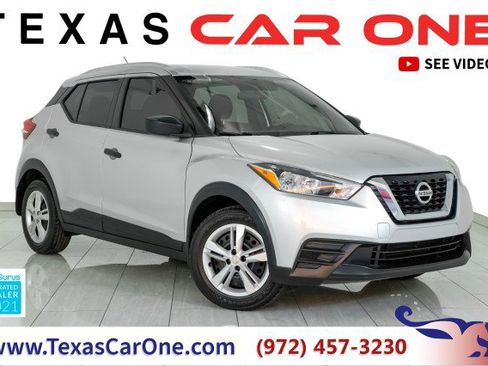 Used 2019 Nissan Kicks S image 1
