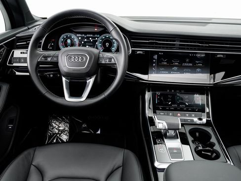 Certified 2025 Audi Q7 2.0T Premium Plus w/ Premium Plus Package image 15