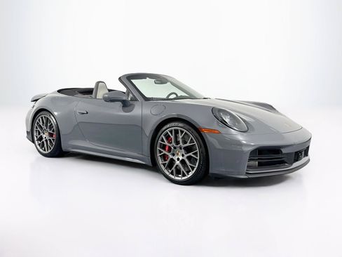Used 2025 Porsche 911 Carrera S RWD image 3