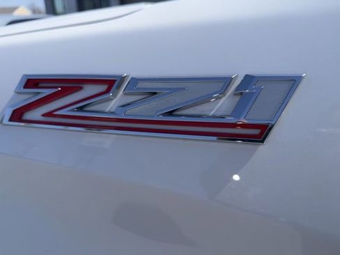 Used 2025 Chevrolet Silverado 1500 LT image 29