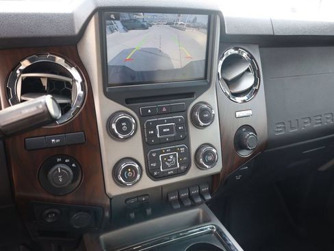 Used 2015 Ford F250 Lariat w/ Lariat Ultimate Package AWD/4WD image 15