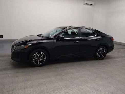 Used 2025 Nissan Sentra SV image 2