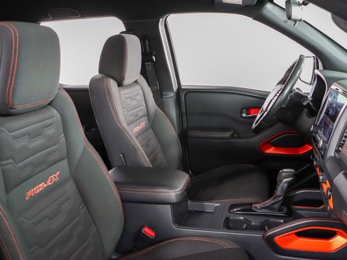 Used 2023 Nissan Frontier PRO-4X w/ Technology Package AWD/4WD image 28