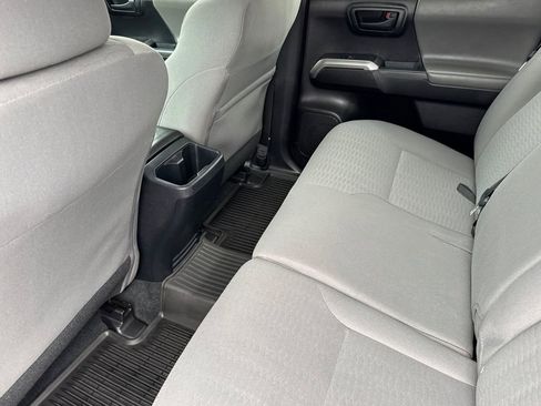 Used 2019 Toyota Tacoma SR5 image 5