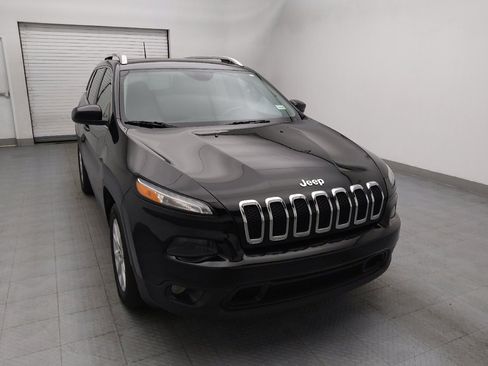Used 2018 Jeep Cherokee Latitude image 14