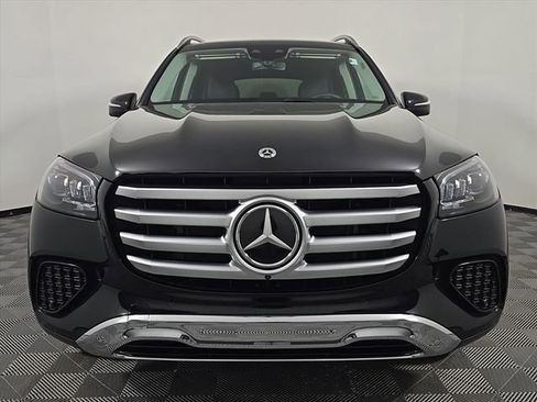 Used 2026 Mercedes-Benz GLS 450 4MATIC image 10