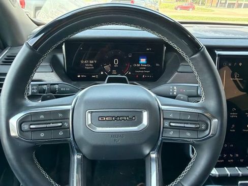 Used 2026 GMC Acadia Denali w/ Super Cruise Package AWD/4WD image 39