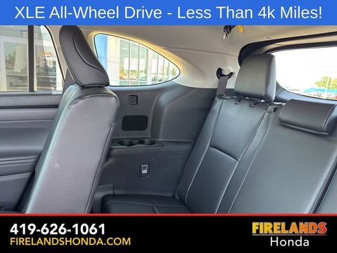 Used 2026 Toyota Highlander XLE AWD/4WD image 34