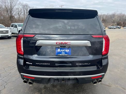 Used 2022 GMC Yukon Denali w/ Denali Premium Package image 40