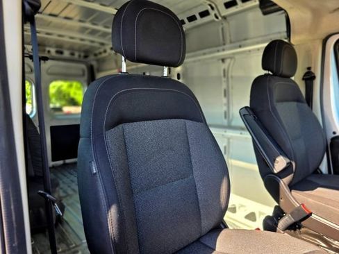 Used 2014 RAM ProMaster 2500 FWD image 33