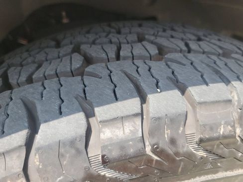 Used 2021 RAM 1500 Big Horn RWD image 32