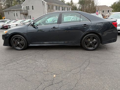 Used 2013 Toyota Camry SE w/ Leather Pkg image 8