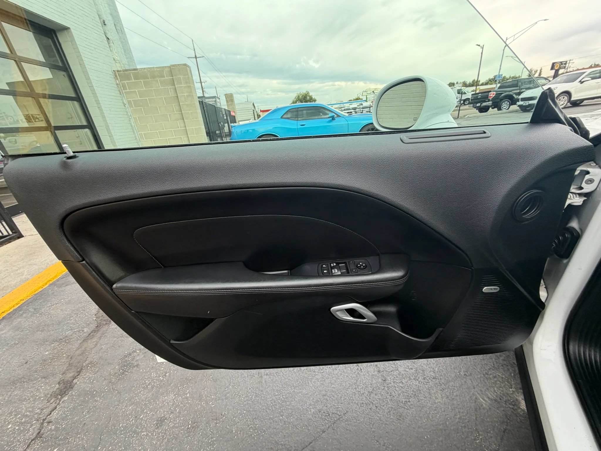 Used 2018 Dodge Challenger R/T Plus RWD image 12
