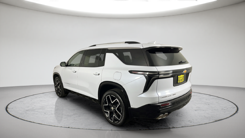 Used 2026 Chevrolet Traverse High Country w/ LPO, Floor Liner Package AWD/4WD image 11