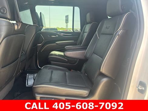 Used 2021 Cadillac Escalade ESV Sport AWD/4WD image 10