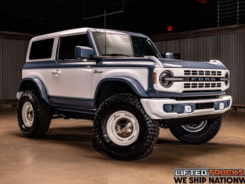 Used 2024 Ford Bronco Heritage Edition image 1
